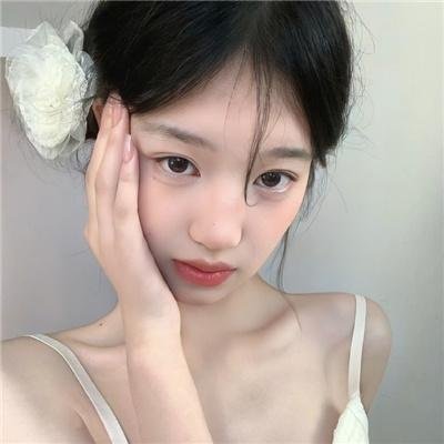 黄阿丽：小眼镜蛇